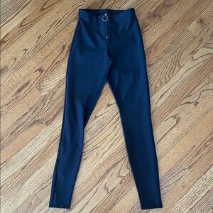 ALO Zipper Black Leggings